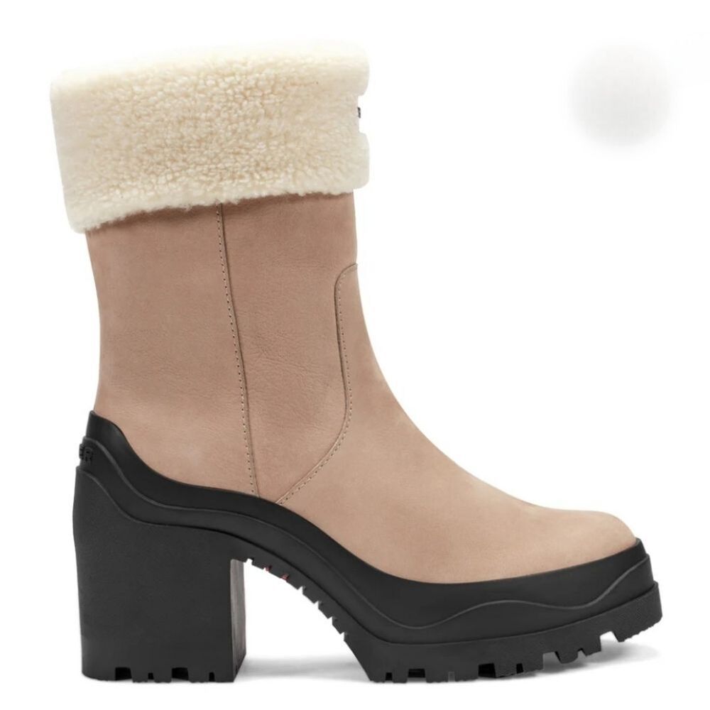 Hunter Marisol Heeled Waterproof Chrlsea Boots- Medium Natural